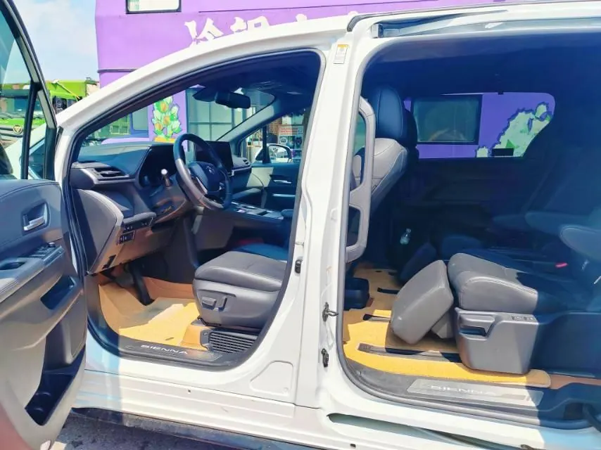 Toyota 2021 Sai 2.5 Stepless Premium Edition Automatic Gear 5