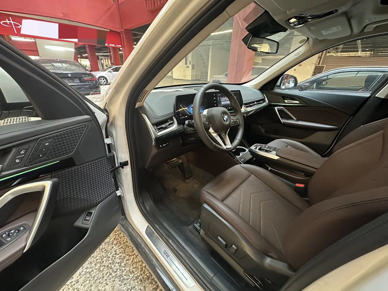 BMW 2024 X1 sDrive20Li 1.5T X design set automatic gear 2