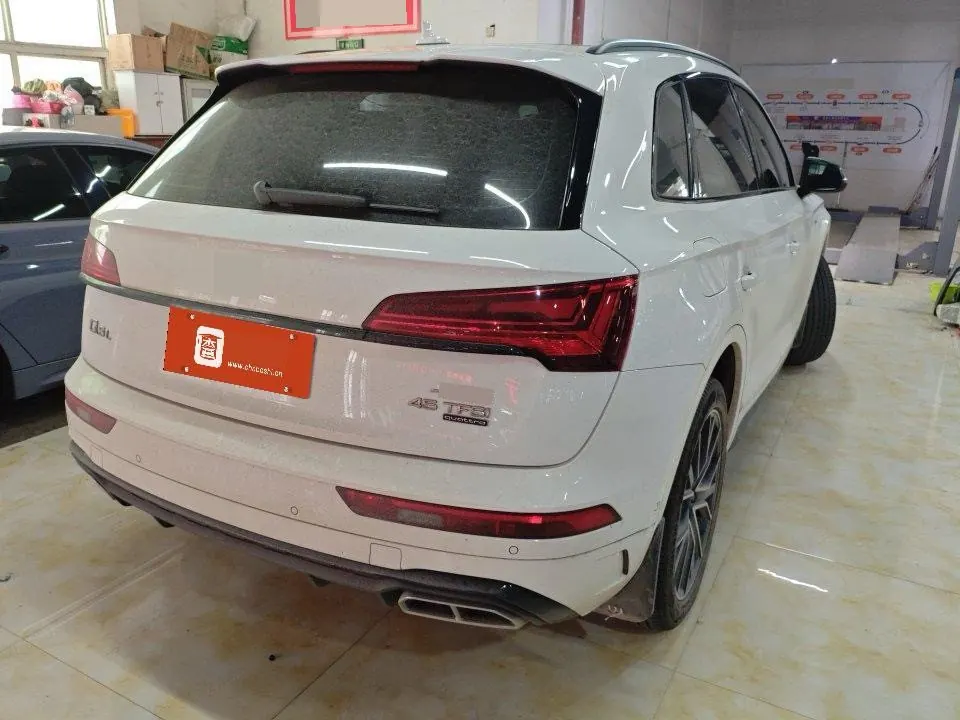 Audi 2024 Q5L 2.0TFSI 45TFSI luxury dynamic automatic transmission 2