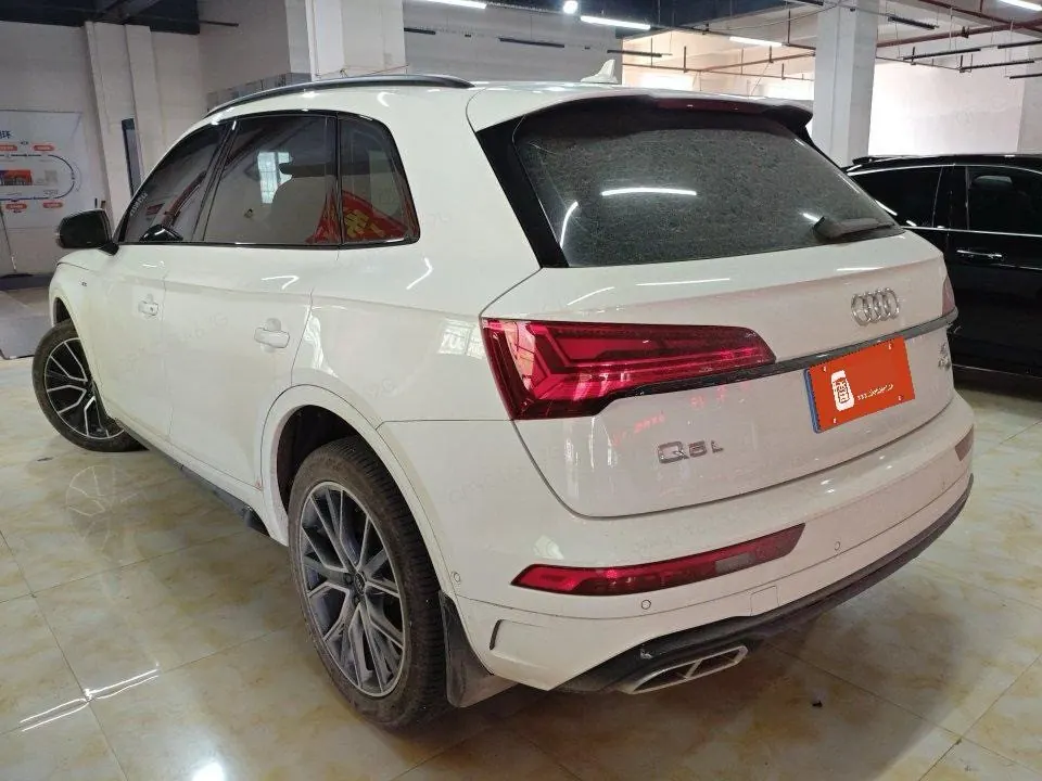 Audi 2024 Q5L 2.0TFSI 45TFSI luxury dynamic automatic transmission 3