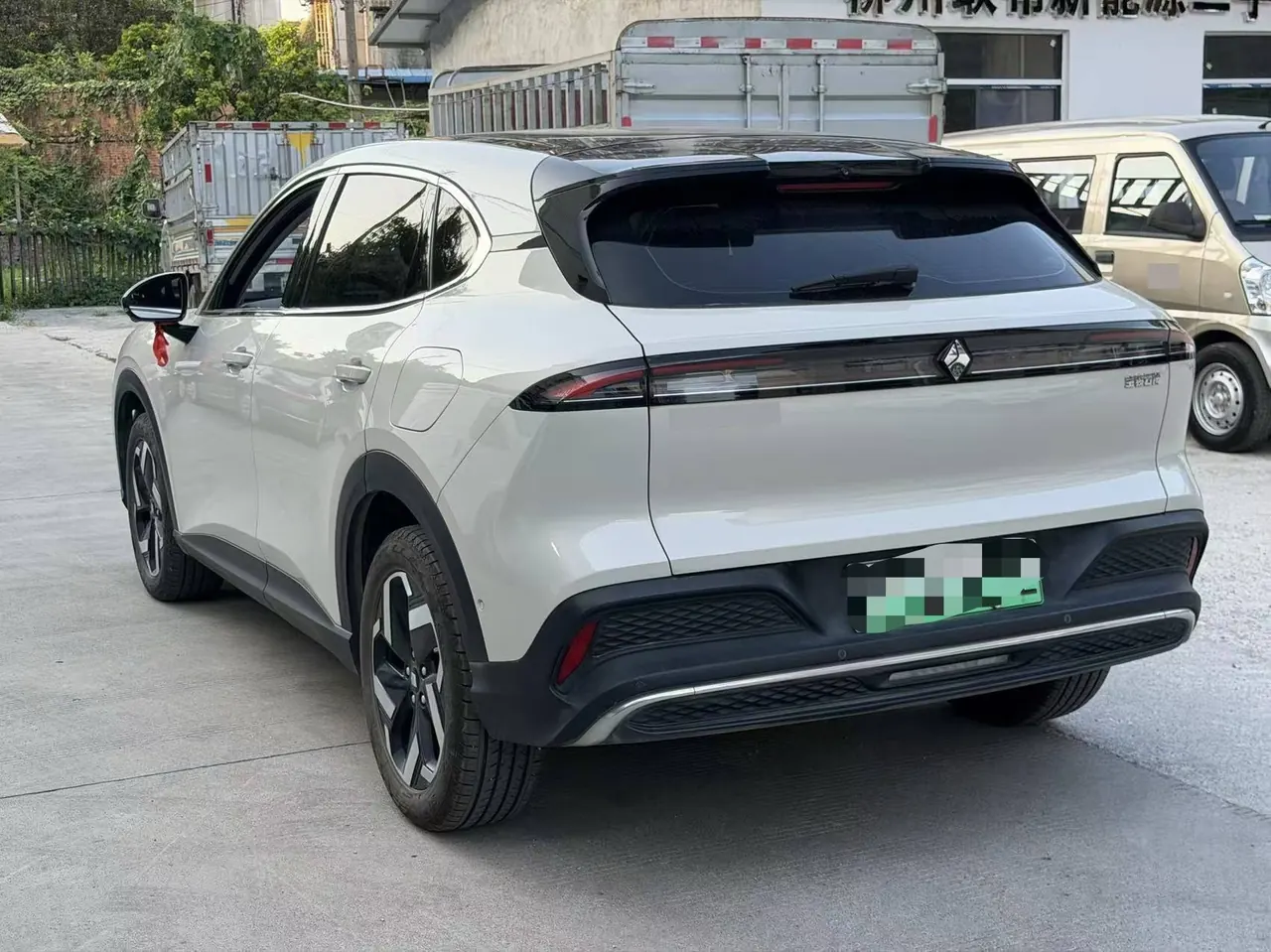 BaoJun 2024 Cloud Sea 500km Pure Electric Edition Automatic Gear 2