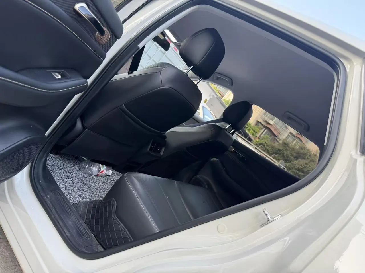 BaoJun 2024 Cloud Sea 500km Pure Electric Edition Automatic Gear 4
