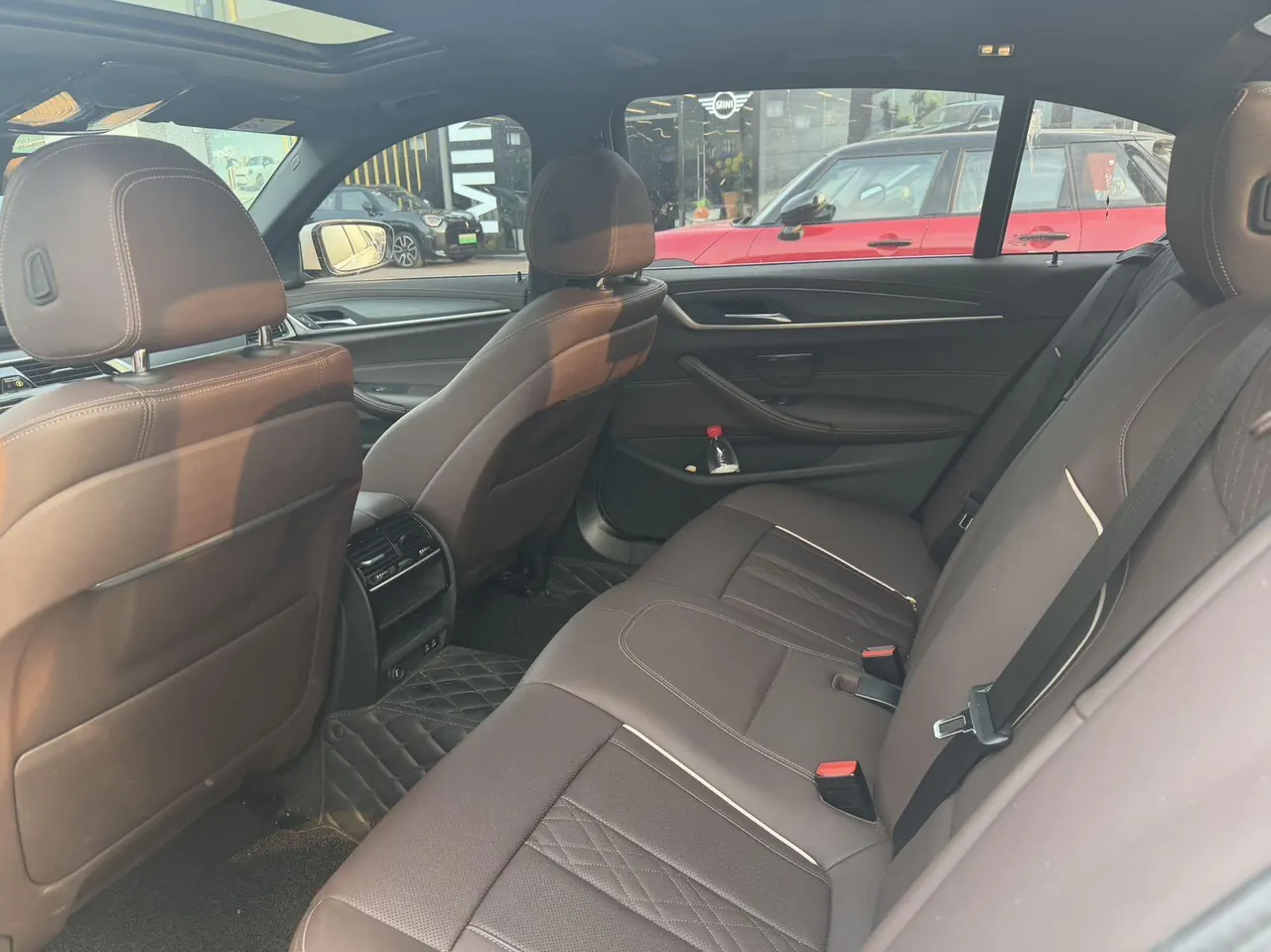 BMW 5 Series 2022 530Li 2.0T Leading M Sports Suit Automatic Gear 3