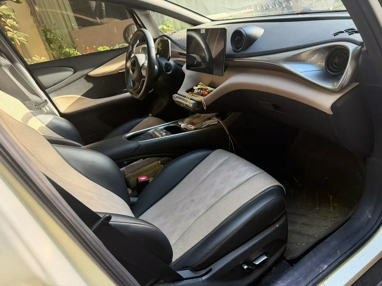 BYD 2024 Dolphin Glory Edition 420km Fashion Edition Automatic Gear 3