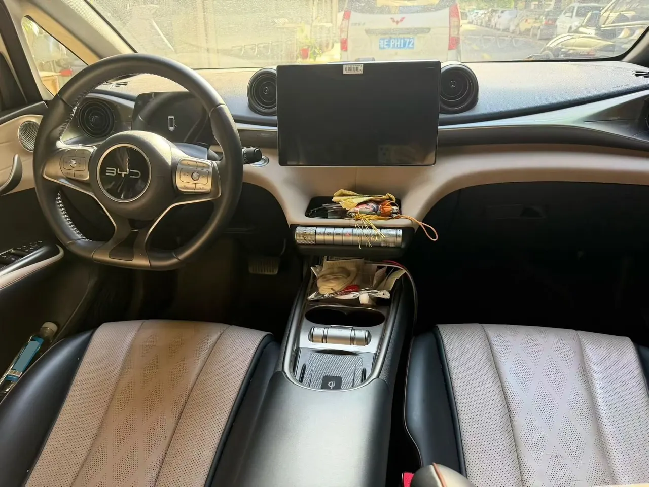 BYD 2024 Dolphin Glory Edition 420km Fashion Edition Automatic Gear 4