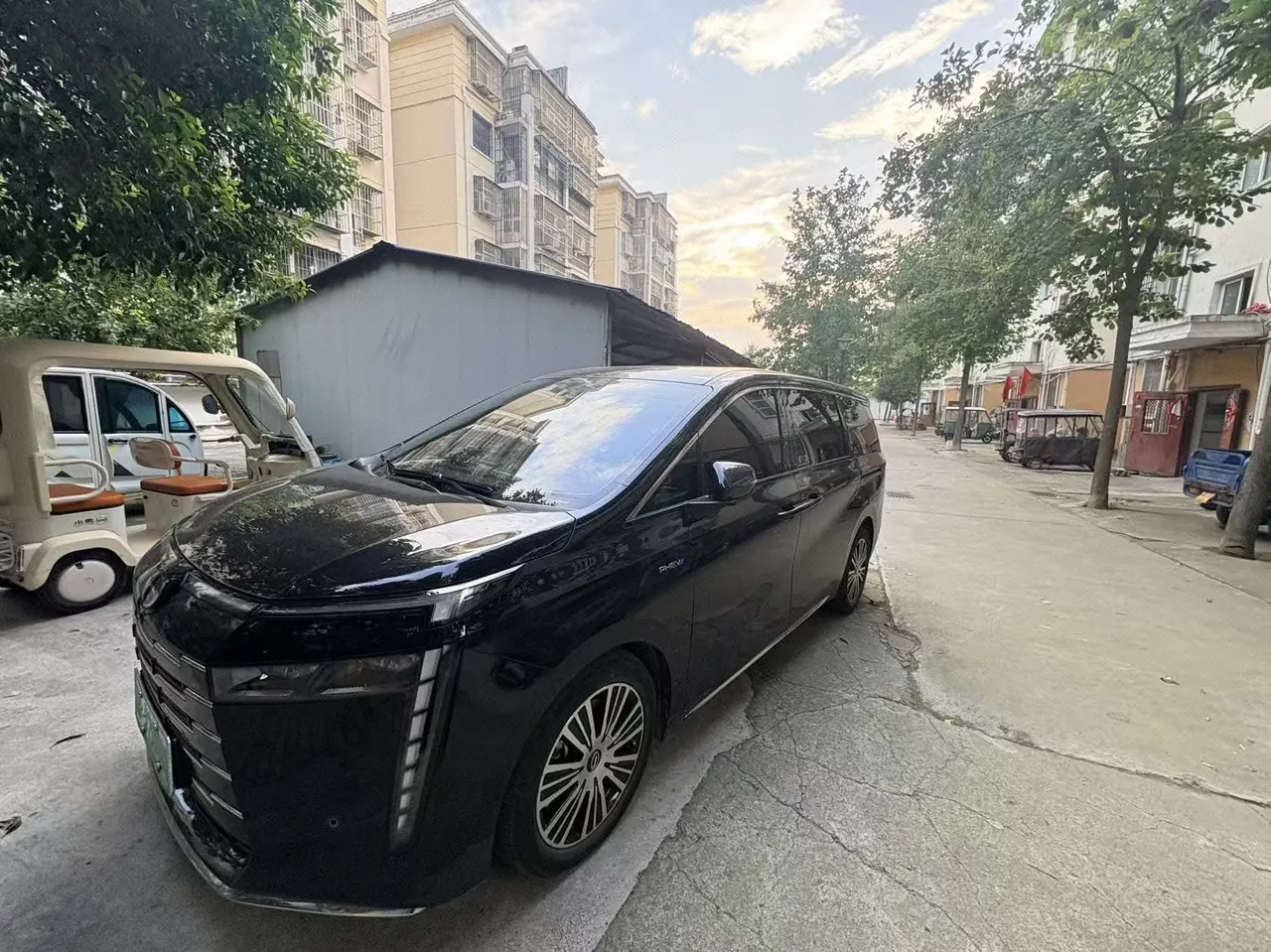 Open image lightbox: Chuanqi 2024 E8 2.0 150km Longteng Guanghui Automatic Gear