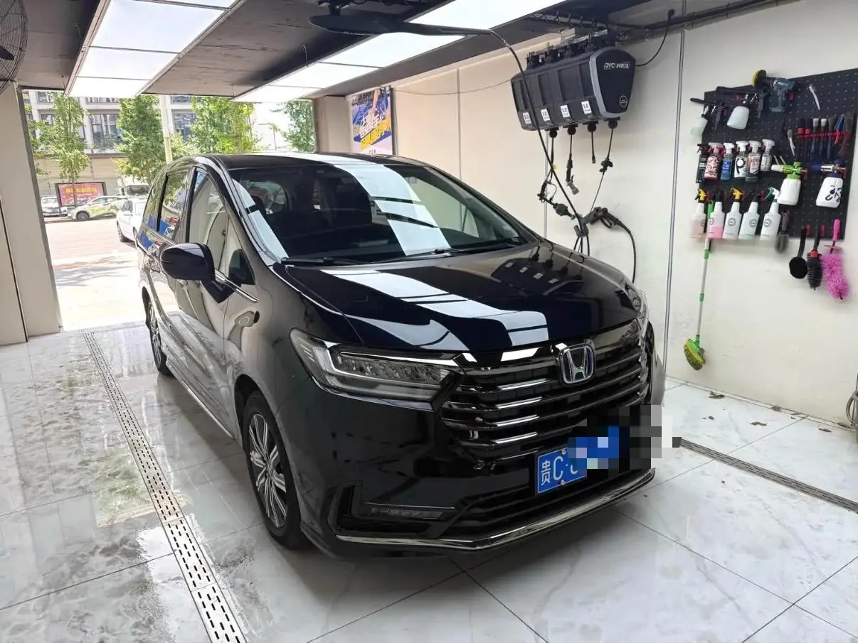 Honda 2024 Odyssey Hybrid 2.0 Stepless Sharp and Pleasant Edition Automatic Gear 3