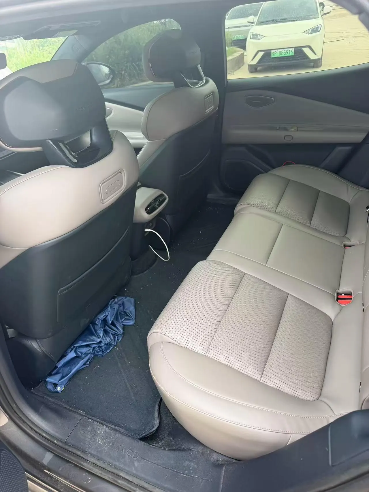 LYNK&amp;CO 2024 LYNK&amp;CO Z10 95kWh 766km rear drive Max automatic gear 3