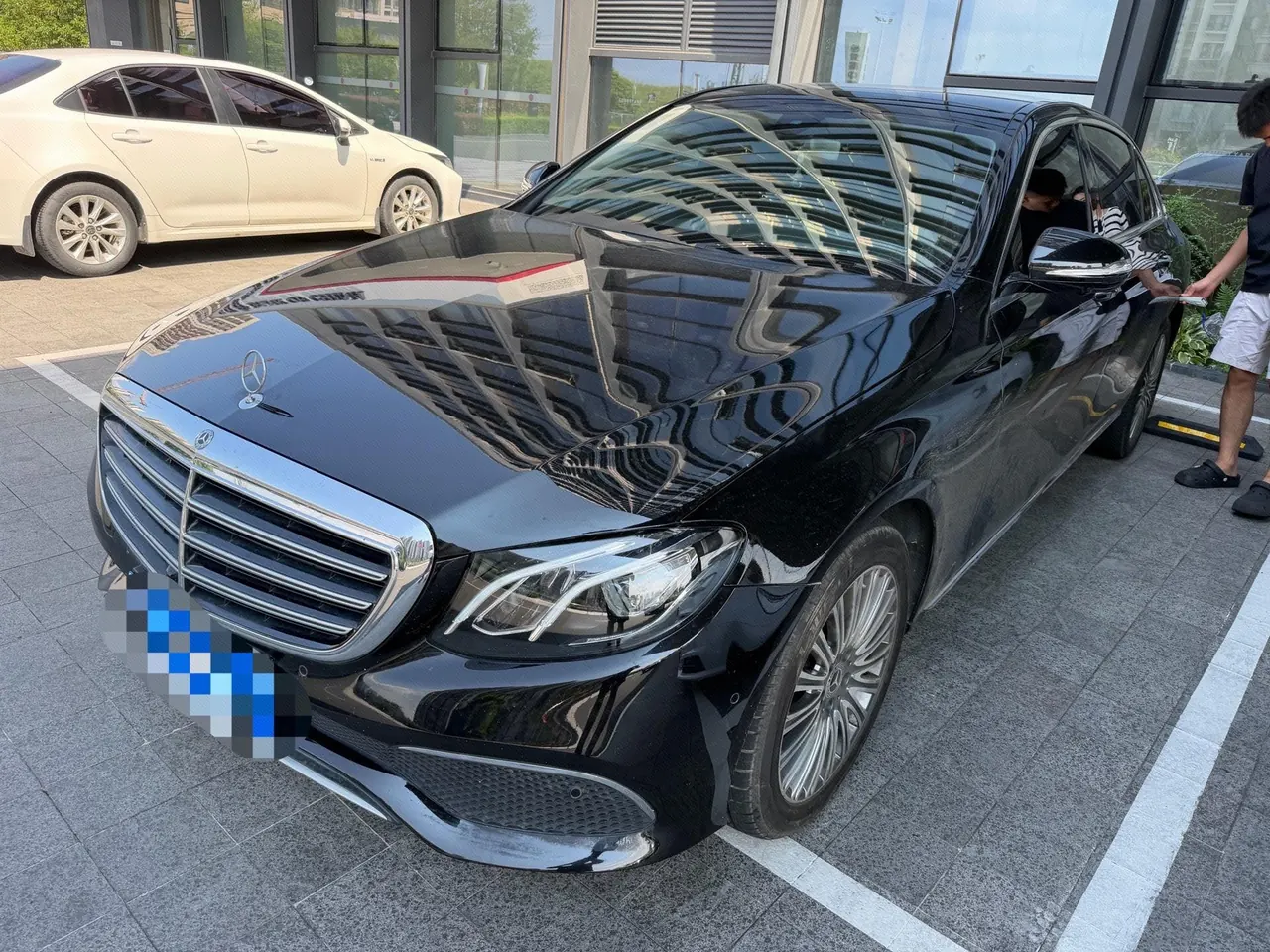 Open image lightbox: Mercedes Benz E-Class 2020 E 300 L 2.0T Fashion Automatic Gear