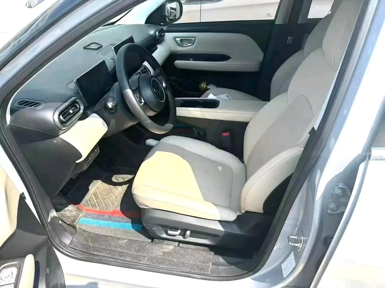 WuLing 2024 Plantronics PLUS 510km Flagship Automatic Gear 2