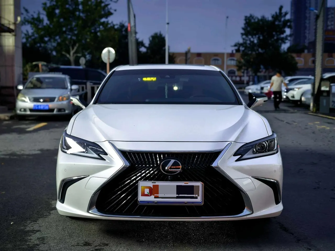 Lexus ES (Imported) 2020 ES200 2.0 Stepless Premium Edition Automatic Gear 2