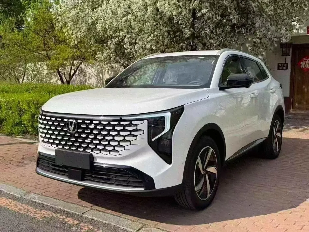 Open image lightbox: ChangAn 2026 CS55 PLUS PHEV 1.5 Stepless Smart New Blue Whale 125km Zhiyue Edition Automatic Gear