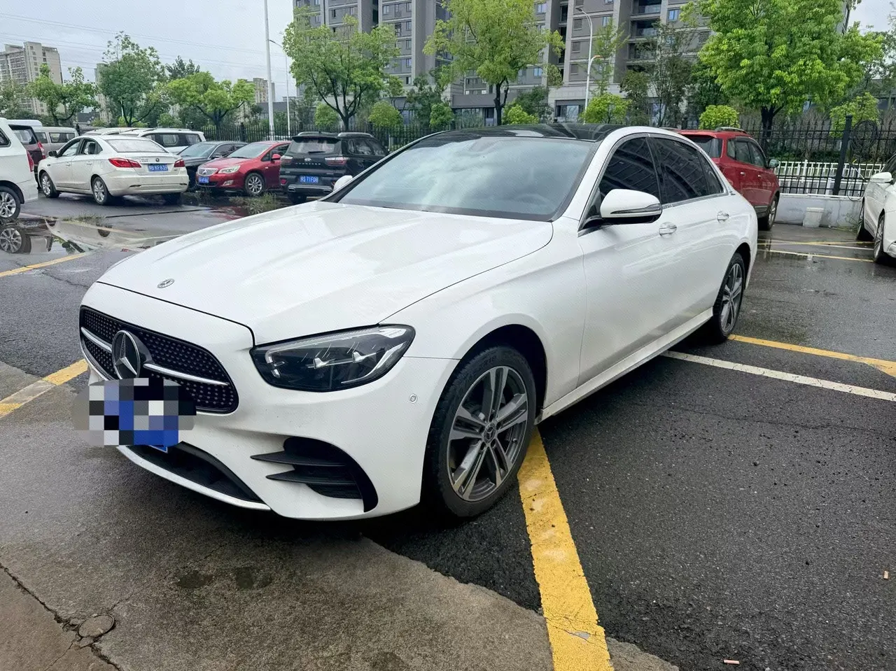 Open image lightbox: Mercedes Benz E-Class 2023 E 260 L 2.0T Sports Automatic