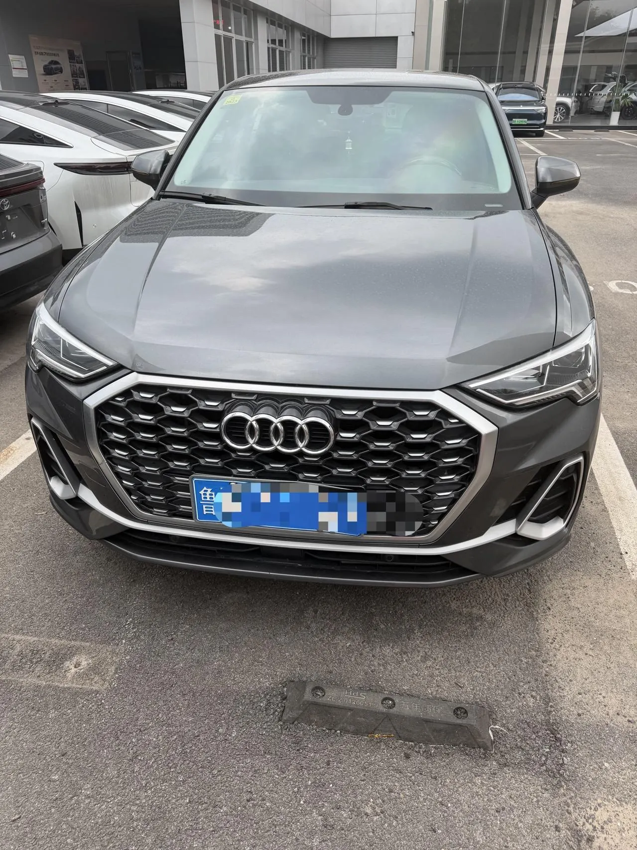Open image lightbox: Audi 2020 Q3 Sportback 2.0TFSI 45TFSI Quattro Fashion Automatic