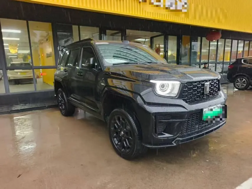 Tank 2026 Tank 700 Hi4-T 3.0T Peak Edition Automatic Gear 3