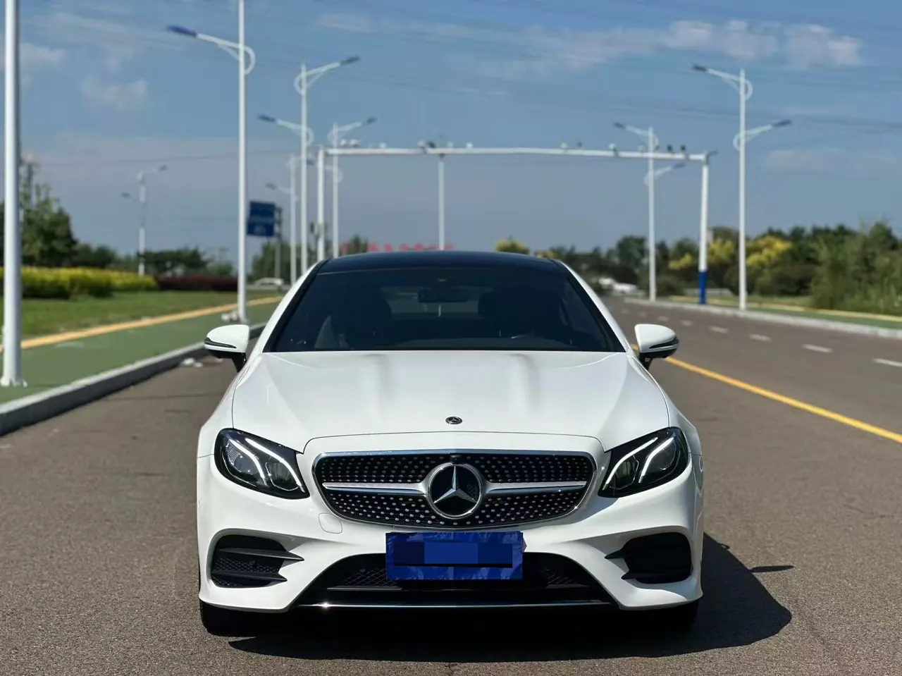 Mercedes Benz Class E (Imported) 2020 E 260 4MATIC Coupe 48V 1.5T Automatic Gear 3