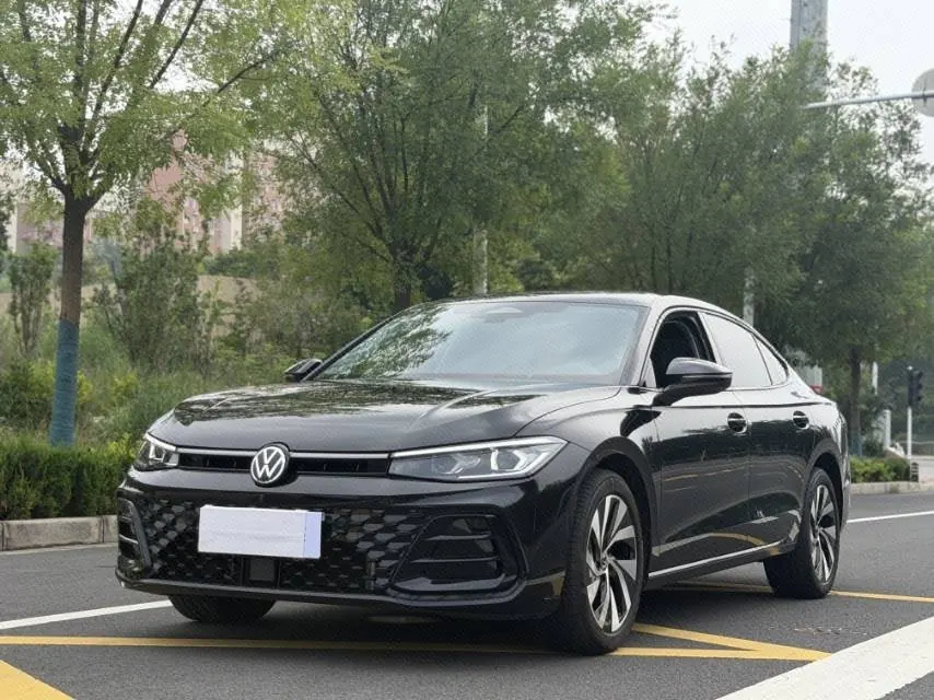 Open image lightbox: Volkswagen 2025 Passat Pro 2.0TSI 380TSI Long Yao Edition Automatic