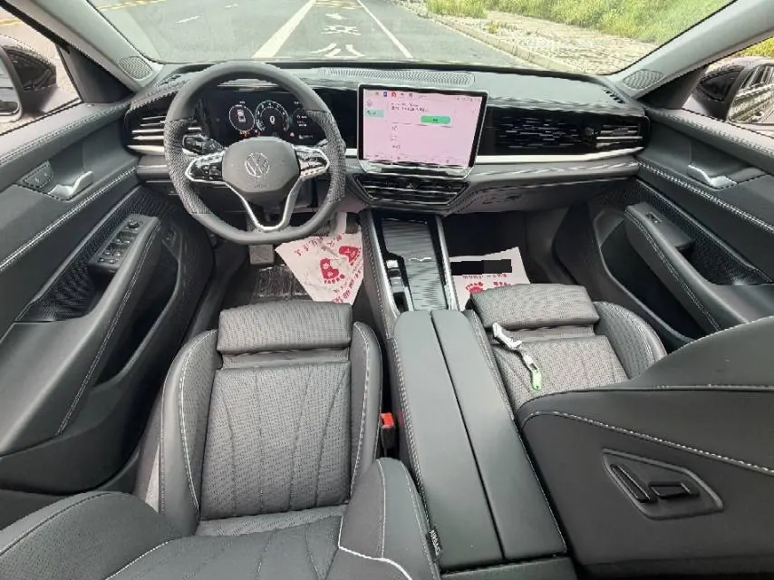 Volkswagen 2025 Passat Pro 2.0TSI 380TSI Long Yao Edition Automatic 6