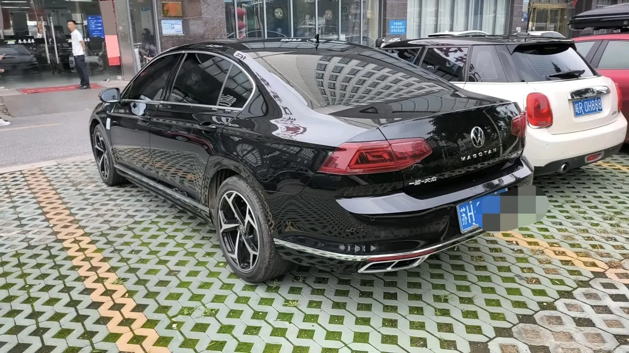 Volkswagen 2023 Magotan 2.0TSI 330TSI 2 million Commemorative Edition Leading Automatic Gear 6