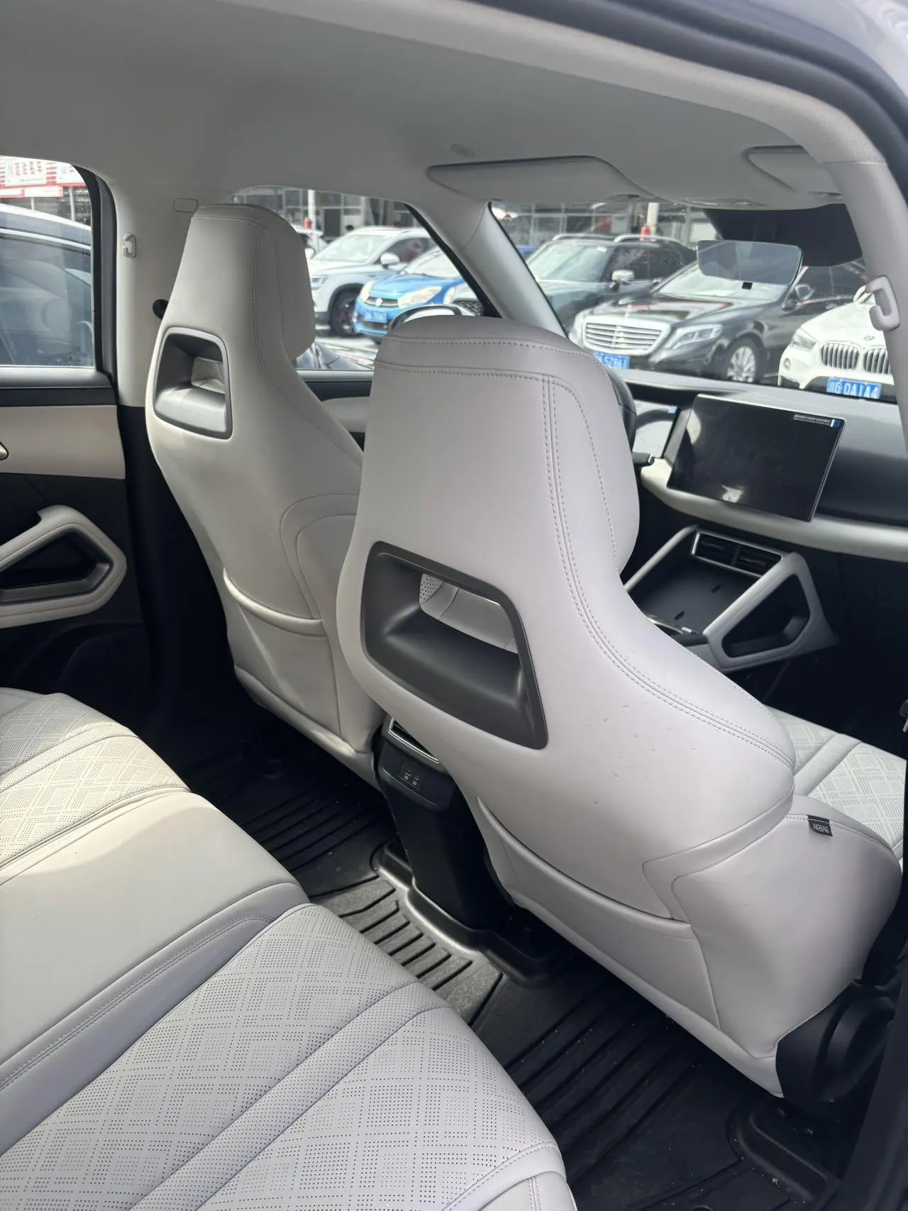 BYD 2025 Yuan UP Smart Driving 401KM Vital Automatic Gear 8