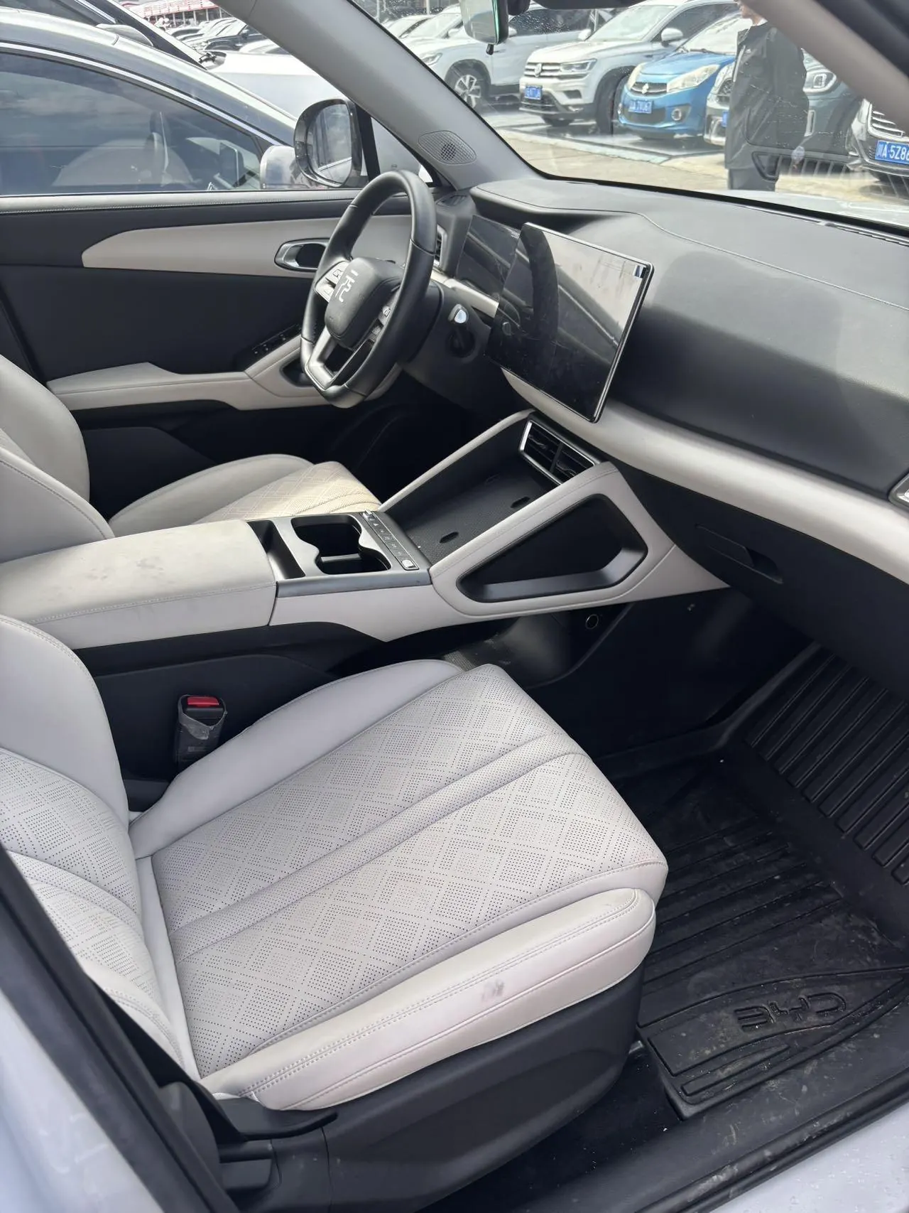 BYD 2025 Yuan UP Smart Driving 401KM Vital Automatic Gear 9