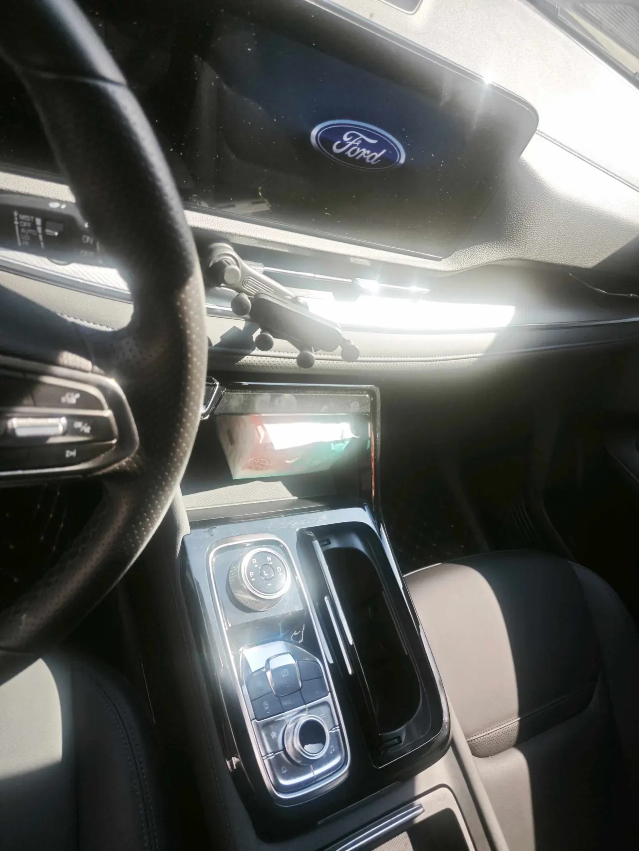 Ford 2025 collar 1.5T EcoBoost 170 platinum collar automatic gear 3
