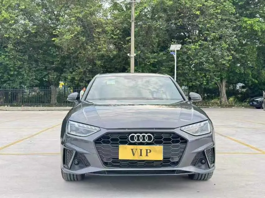 Audi 2025 A4L 2.0TFSI 40TFSI 2 million‑vehicle celebration edition, luxury sporty model, automatic transmission 2