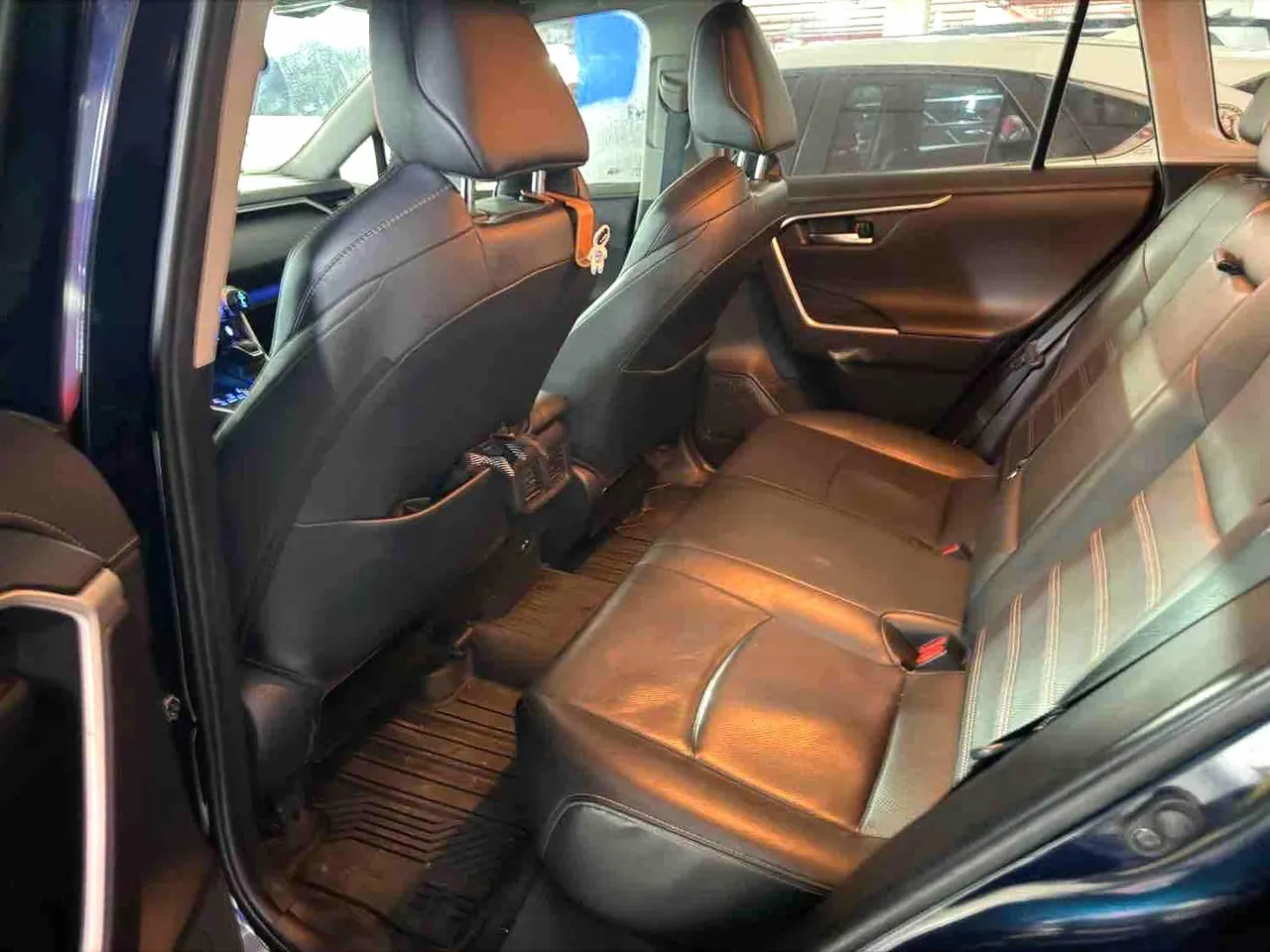 Toyota 2020 Willanda 2.0 Stepless Two-Drive Premium Edition Automatic Gear 3