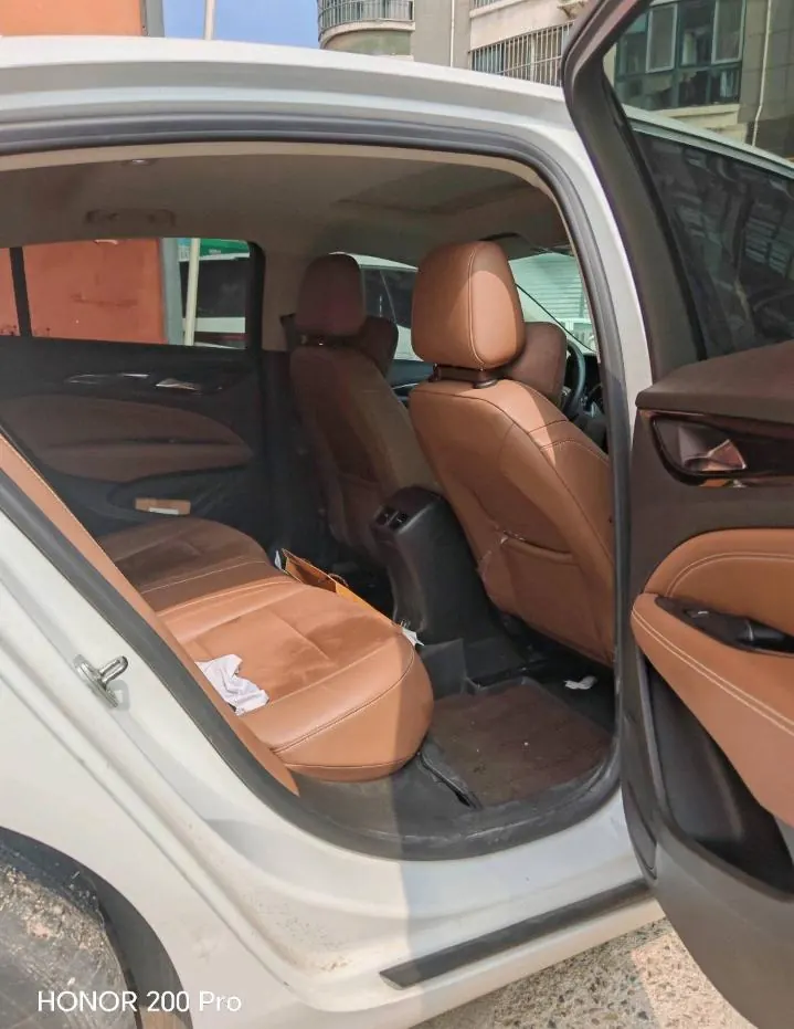 Buick 2020 Regal 1.5T 552T Luxury Automatic Gear 4