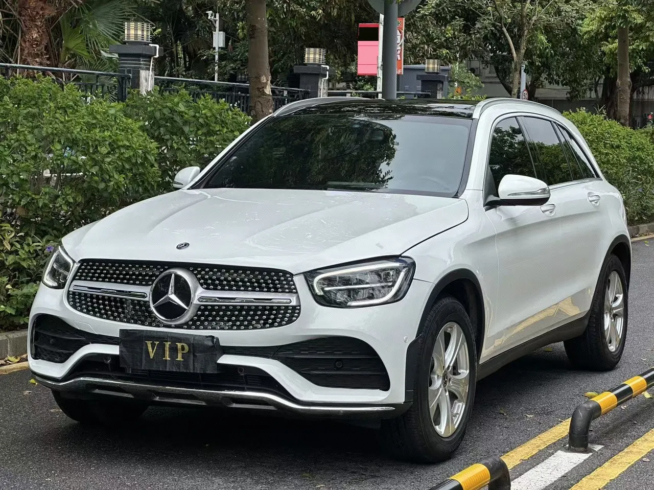 Open image lightbox: Mercedes Benz 2020 GLC 260 L 4MATIC 2.0T Dynamic Automatic