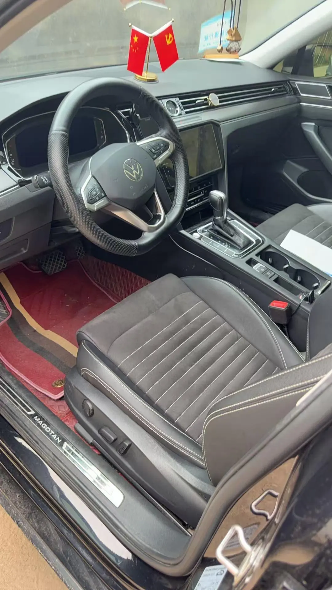 Volkswagen 2020 Magotan 2.0TSI 330TSI luxury automatic transmission 3