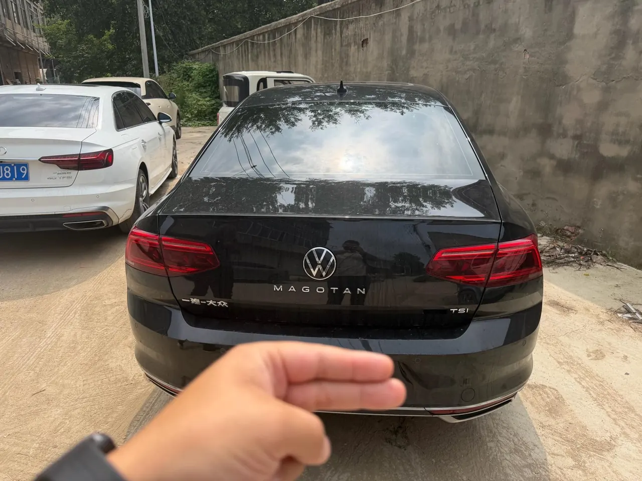 Volkswagen 2020 Magotan 2.0TSI 330TSI luxury automatic transmission 5
