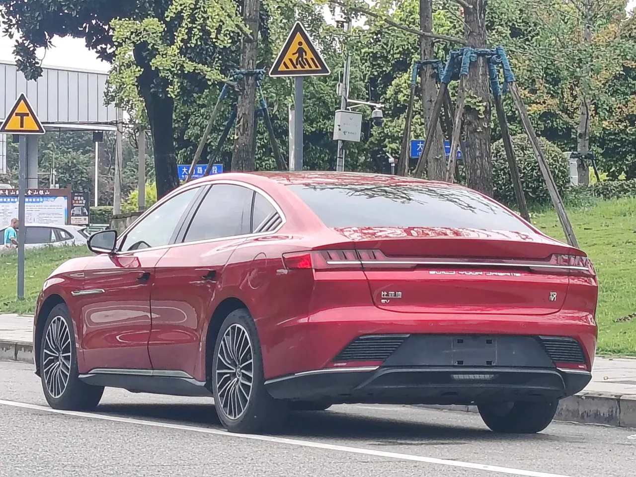 BYD 2020 Han Super Long Endurance Edition Noble Automatic Transmission 15