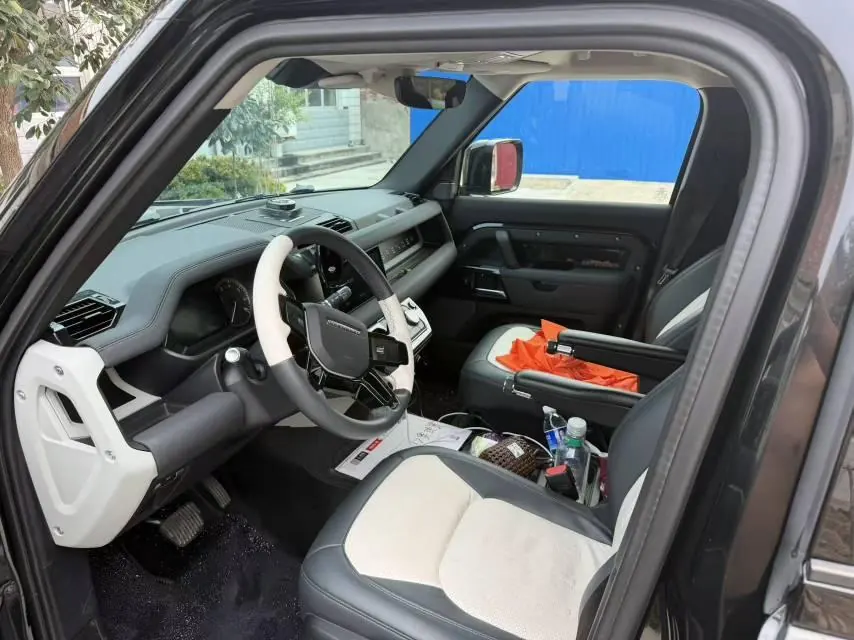 Land Rover Guard (Imported) 2020 Guard 110 2.0T Diesel Automatic Gear 7