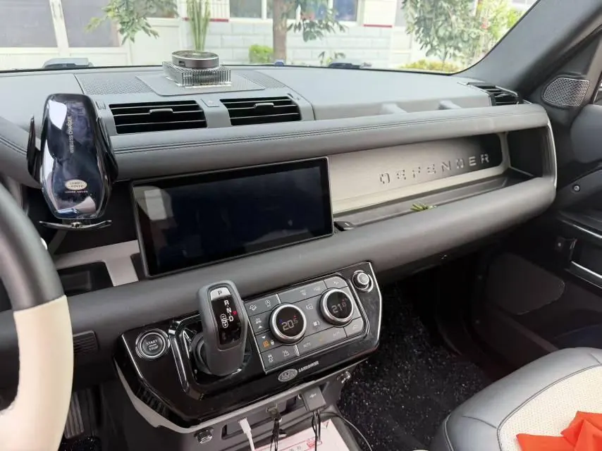 Land Rover Guard (Imported) 2020 Guard 110 2.0T Diesel Automatic Gear 8