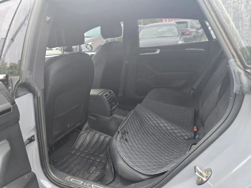 Volkswagen 2023 CC 2.0TSI 330TSI Dazzling Edition Automatic Gear 5