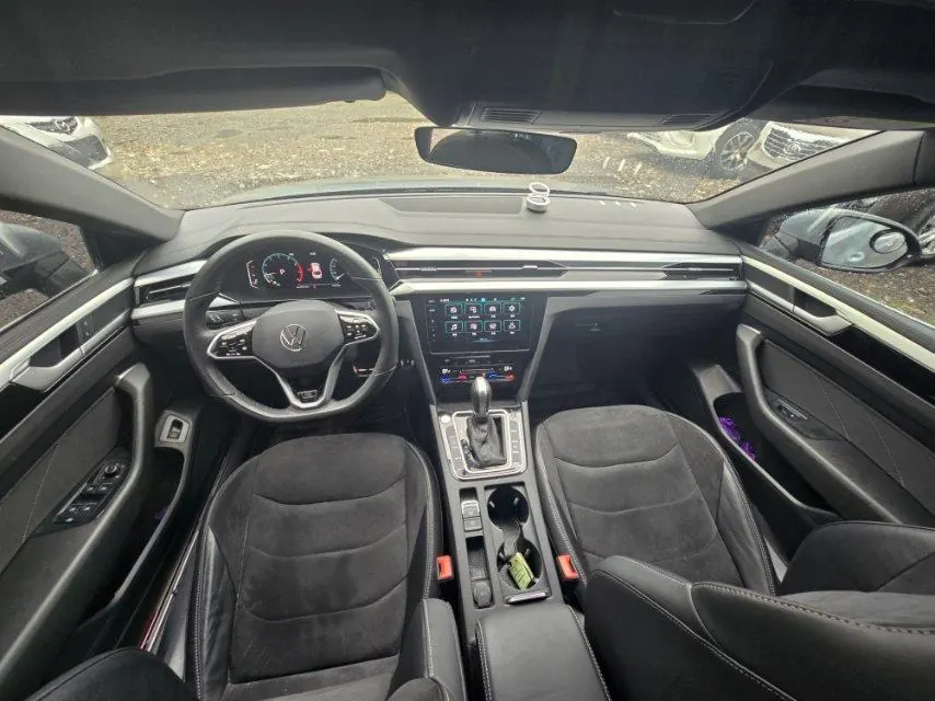 Volkswagen 2023 CC 2.0TSI 330TSI Dazzling Edition Automatic Gear 6