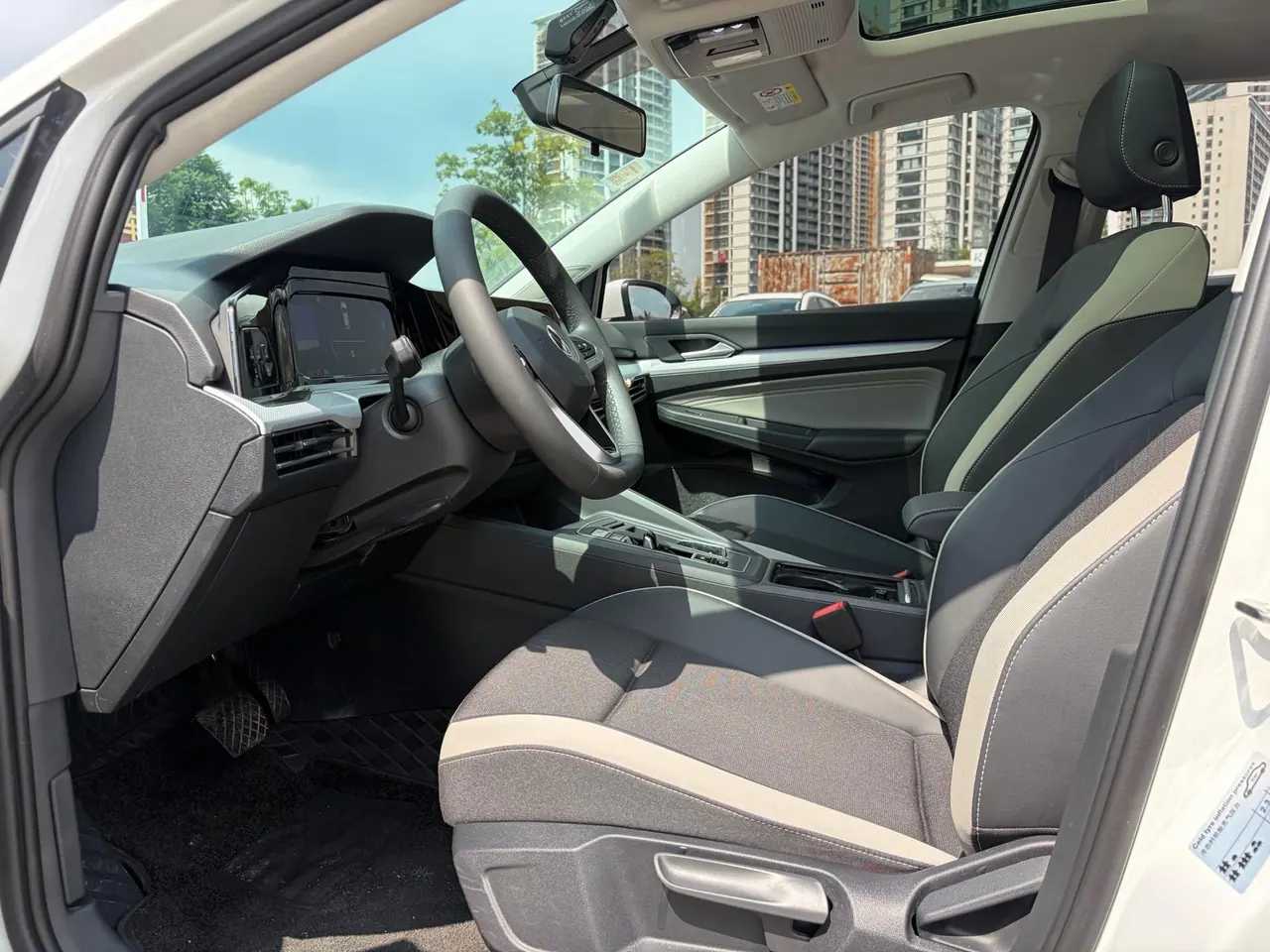 Volkswagen 2023 Golf 8 PRO 1.4TSI 280TSI Automatic 6