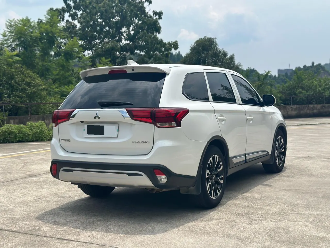 Mitsubishi 2020 Outlander 2.0 Stepless Two-Drive Smooth Edition 5-seat Automatic Gear 8