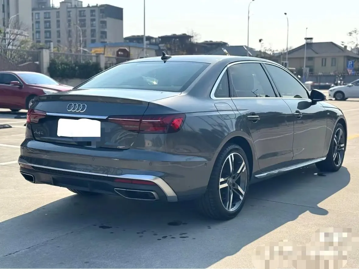 Audi 2020 A4L 2.0TFSI 40TFSI Deluxe Dynamic Automatic 5