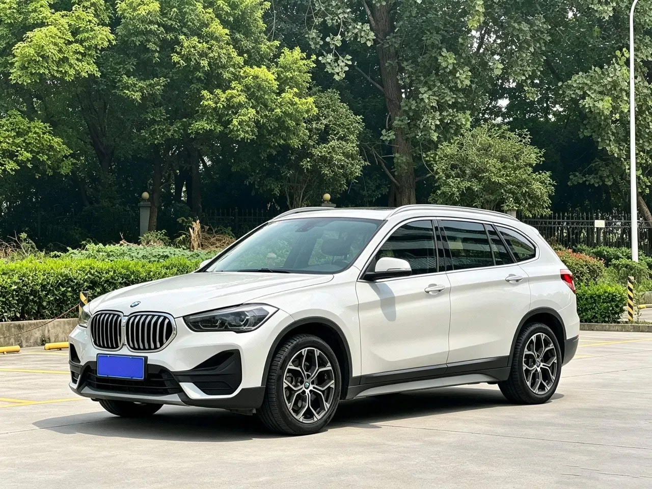 Open image lightbox: BMW 2020 X1 sDrive25Li 2.0T Leading Automatic Gear