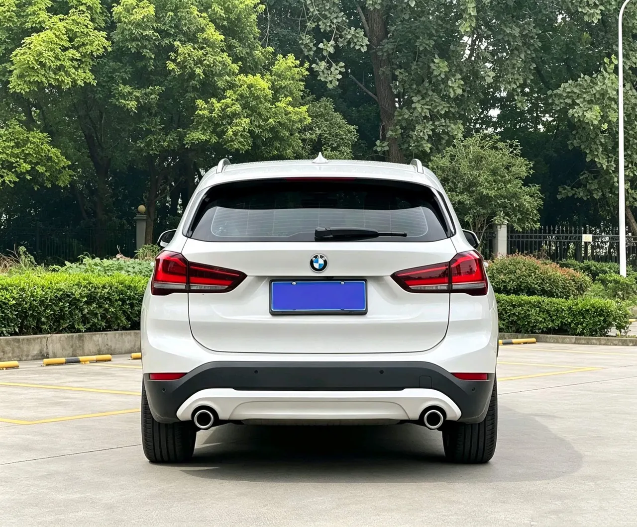BMW 2020 X1 sDrive25Li 2.0T Leading Automatic Gear 4