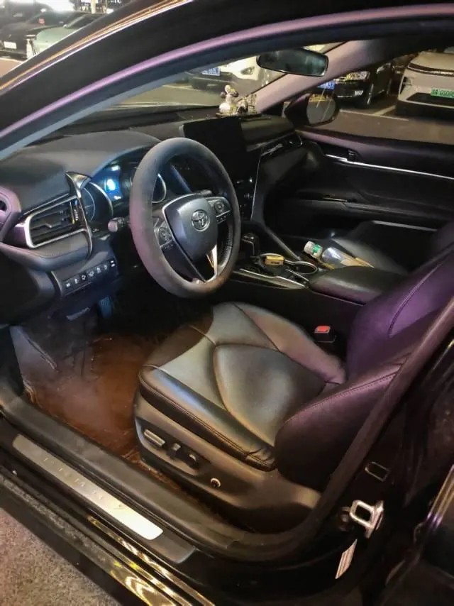 Toyota 2021 Camry 2.0G Stepless Deluxe Edition Automatic Gear 2