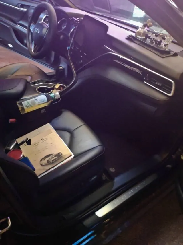Toyota 2021 Camry 2.0G Stepless Deluxe Edition Automatic Gear 3