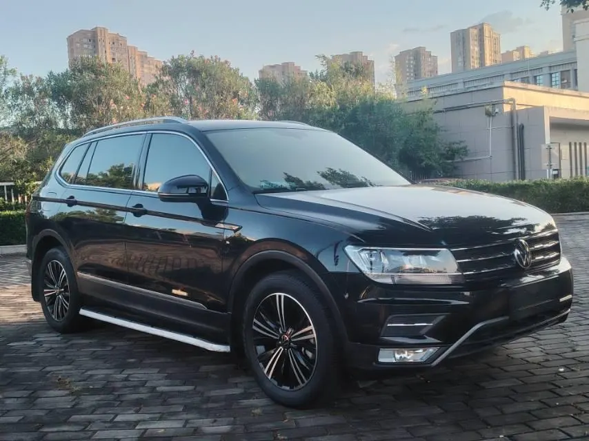 Volkswagen 2021 Tiguan L R-Line 2.0TSI 330TSI Two-Drive Overdrive Automatic Gear 2