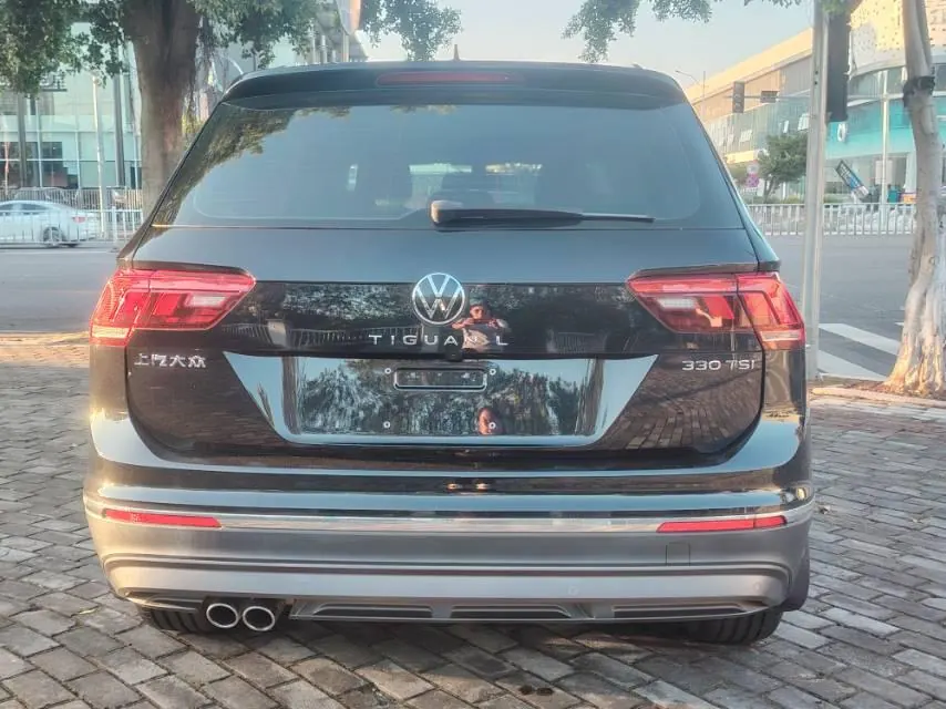 Volkswagen 2021 Tiguan L R-Line 2.0TSI 330TSI Two-Drive Overdrive Automatic Gear 5