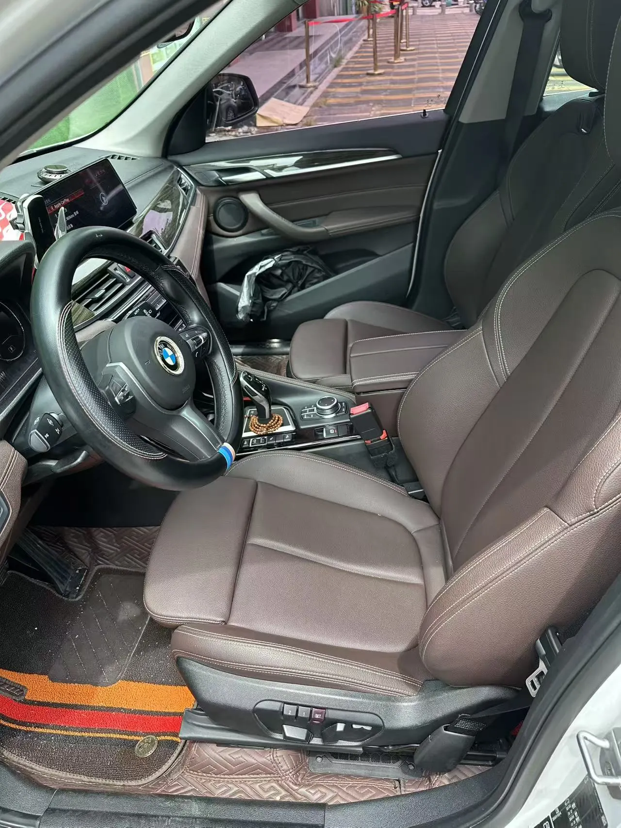 BMW 2020 X1 xDrive25Li 2.0T exclusive automatic gear 3