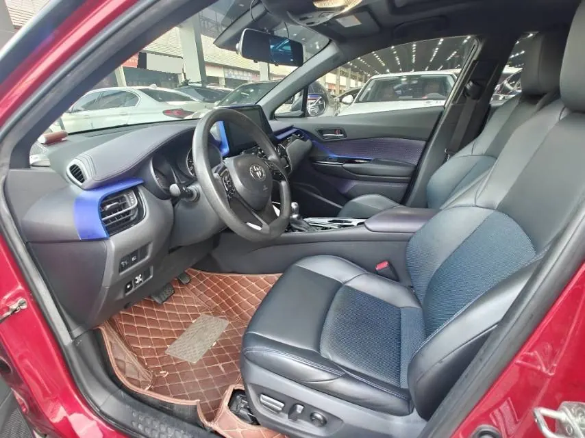 Toyota 2020 C- HR 2.0 stepless leading version of automatic gear 4