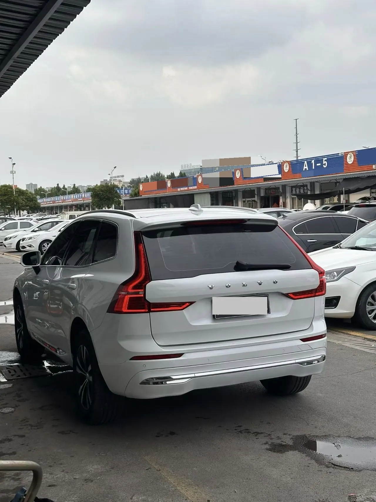 Volvo 2022 XC60 48V 2.0T B5 4-wheel-drive Zhiyi Deluxe Edition Automatic Gear 8
