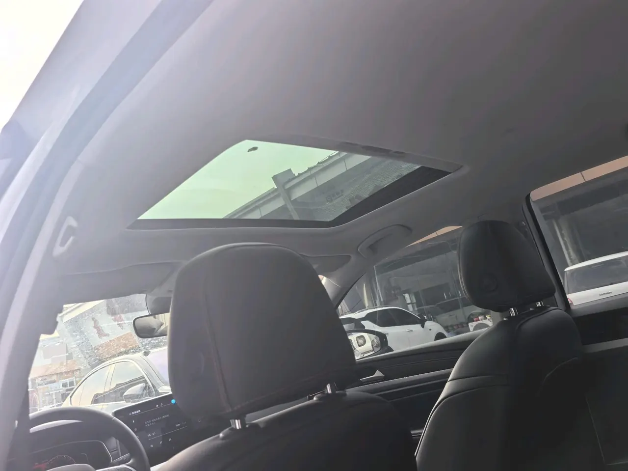 Volkswagen 2023 Lavida 1.5TSI 300TSI Star Leading Edition Automatic Gear 10